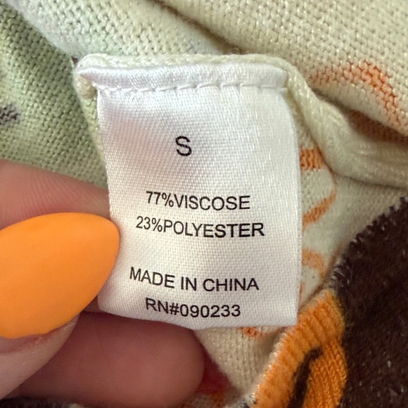 PacSun Brown and Cream Graphic Turtleneck Sweater Small - Picture 4 of 8